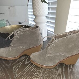 White Mountain Gray Suede Wedge Booties